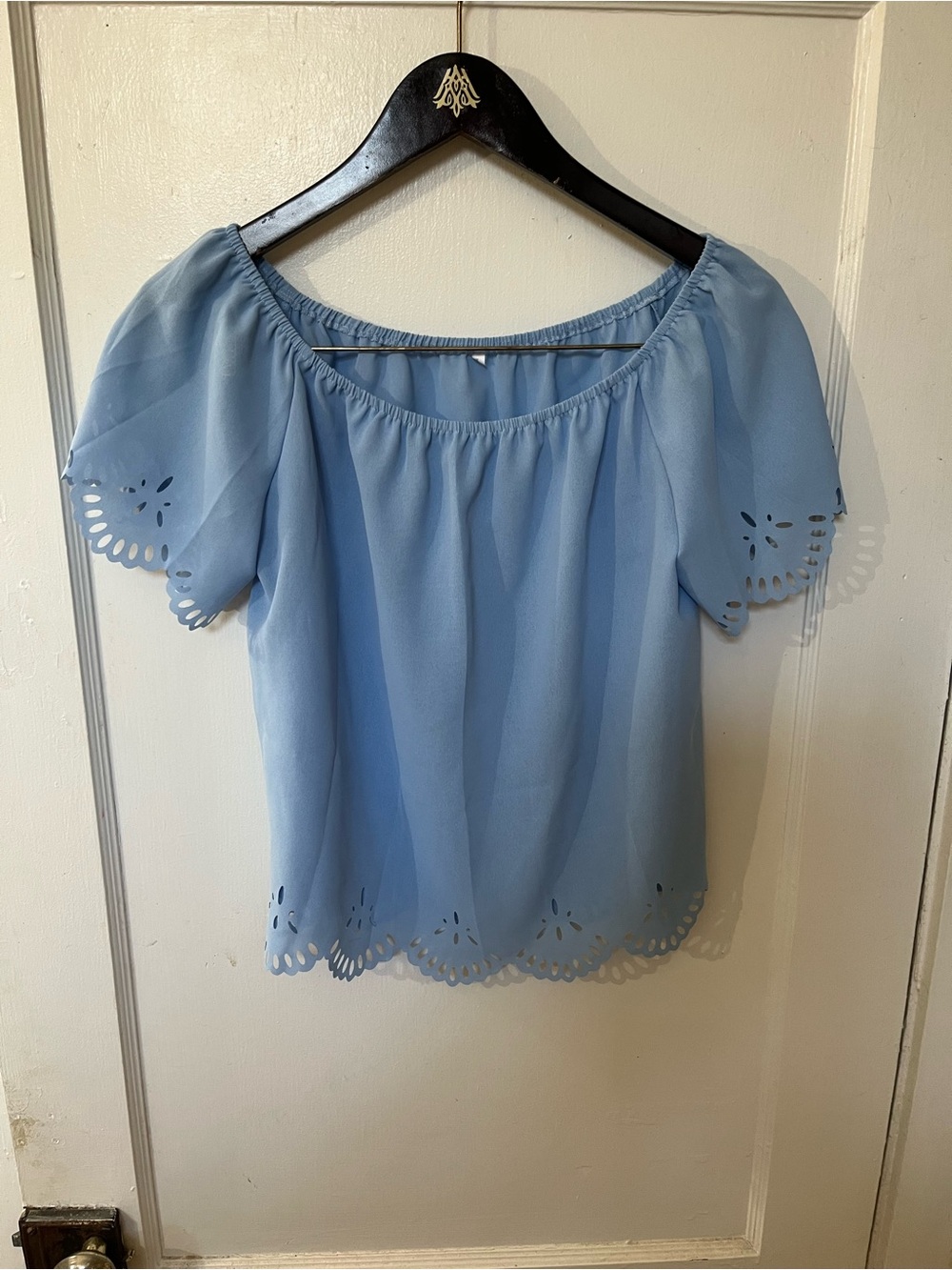 SHEIN Light Blue Eyelet Laser Cut Scoop Neck Top Size L EUC